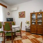 Appartamento Judita Near The Sea *