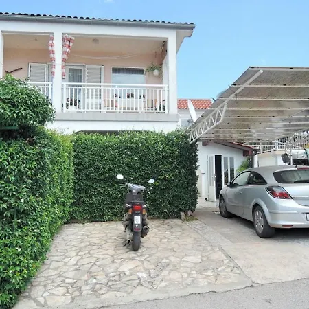 아파트 Apartments Judita Near The Sea 말린스카